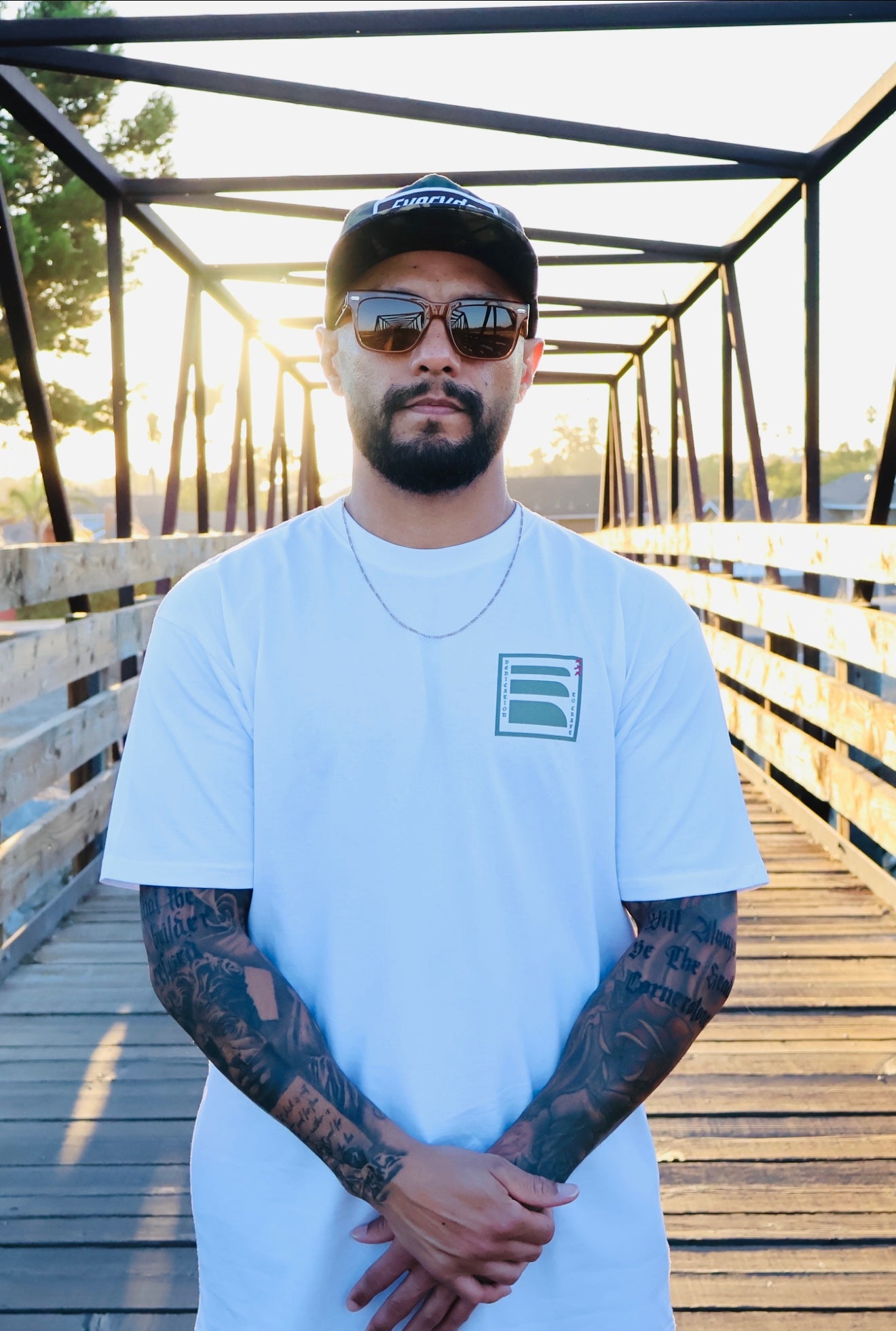 THE ROSE TEE